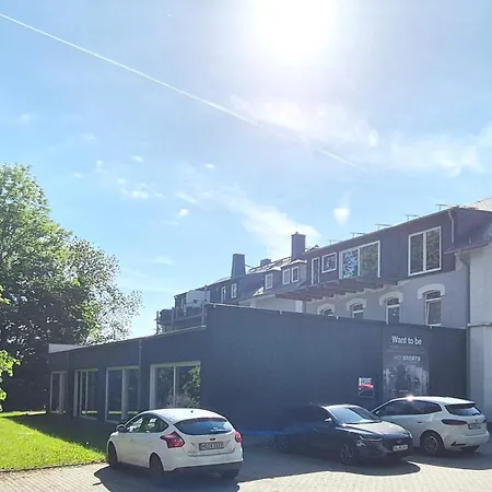 Apartamento Tropengefluester Penthouse Hof, Whirlpool, Digital Checkin, 300mbit Wlan, Ballkon, Weber Grill *