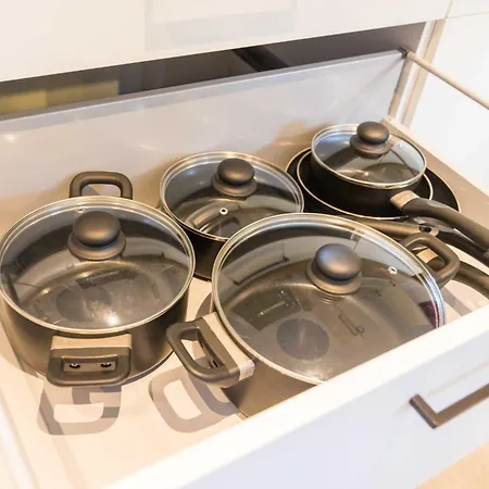Tropengefluester Penthouse Hof, Whirlpool, Digital Checkin, 300mbit Wlan, Ballkon, Weber Grill Apartamento Hof (Bavaria)