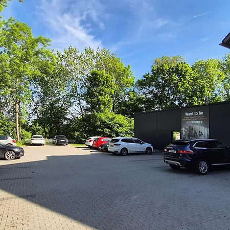 Apartment Tropengefluester Penthouse Hof, Whirlpool, Digital Checkin, 300mbit Wlan, Ballkon, Weber Grill