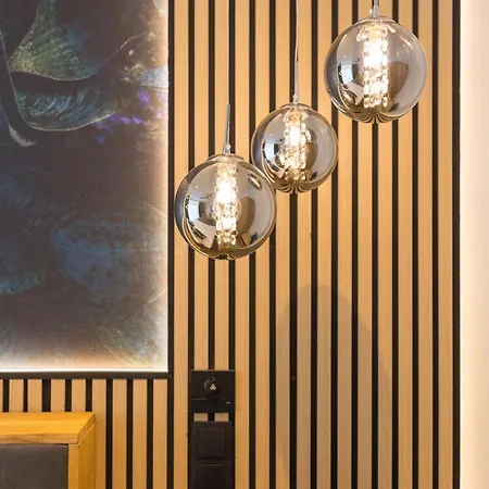 Apartamento Tropengefluester Penthouse Hof, Whirlpool, Digital Checkin, 300mbit Wlan, Ballkon, Weber Grill *
